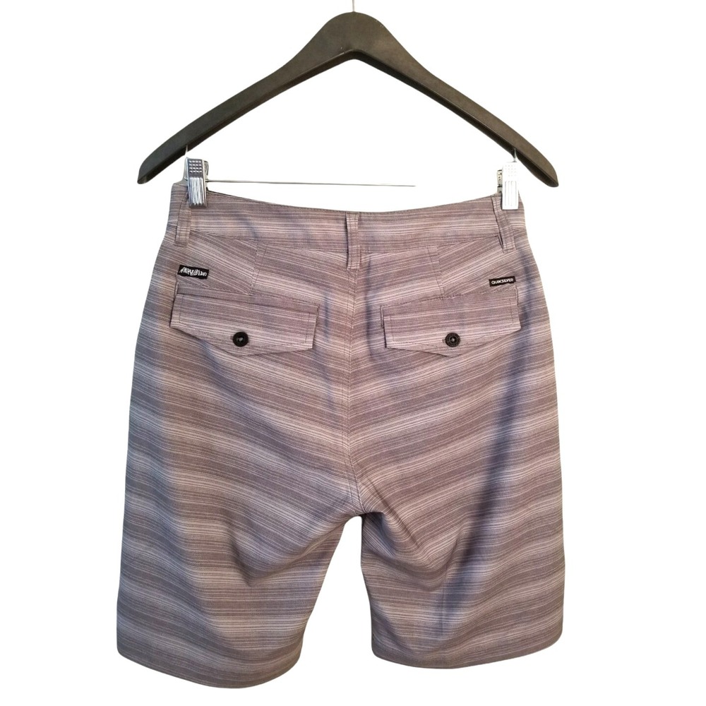 Quiksilver Amphibians Board Shorts Plaid Grey Men's Size 28, inseam 9 in